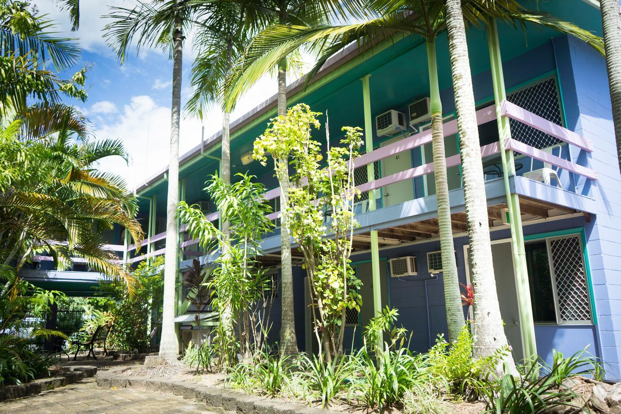 Hostel Caravella Backpackers Cairns Exterior foto